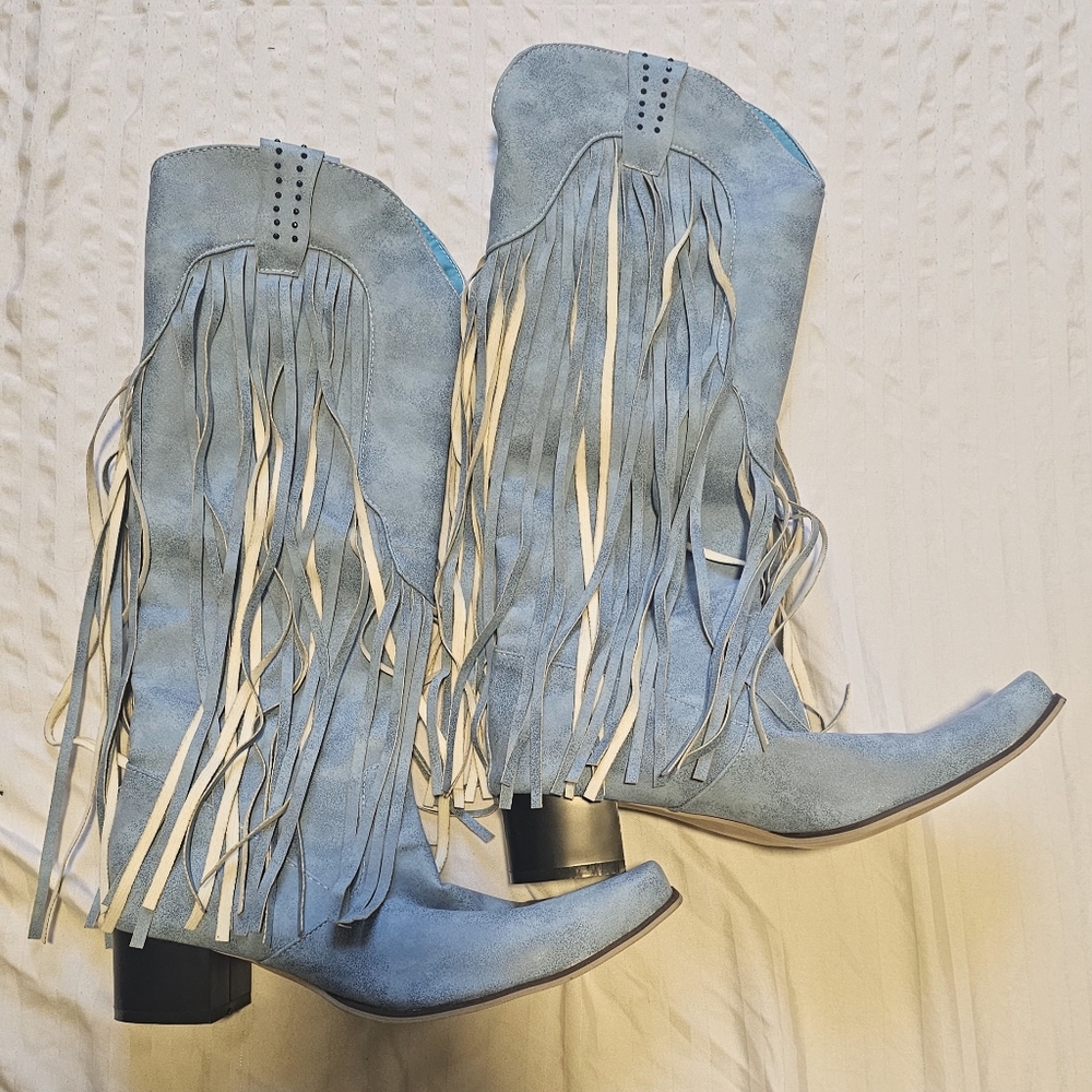 NEW, light blue fringe cowboy boots